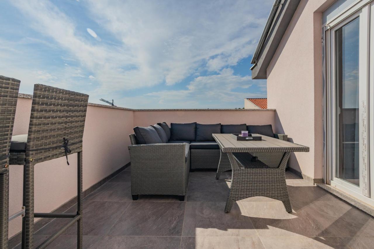 Seaview Apartments Roberta Zara Esterno foto